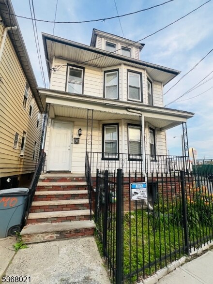 740 Edgar Rd, Elizabeth, NJ 07202