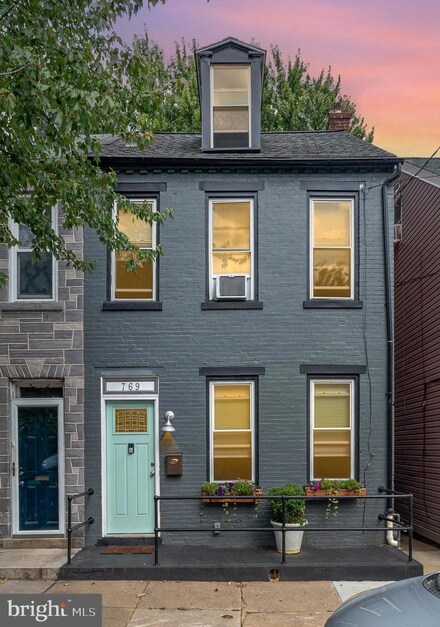 769 Manor St, Lancaster, PA 17603