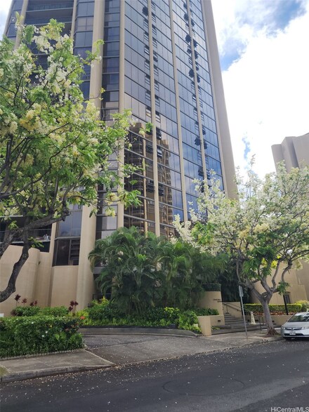 2101 Nuuanu Ave Unit I1506, Honolulu, HI 96817