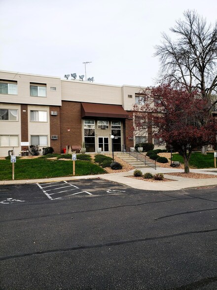 2801 Flag Ave N Unit 218, New Hope, MN 55427