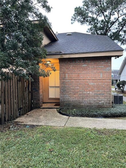 200 Cypress Grove Ct Unit 78, New Orleans, LA 70131