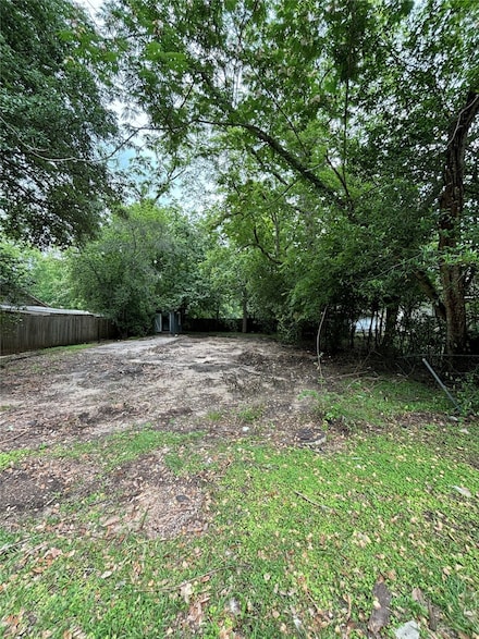 309 W Holly St, Woodville, TX 75979