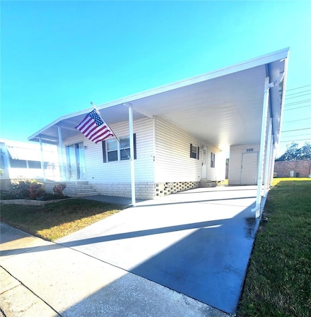 90 Red Oak Dr, Palm Harbor, FL 34684