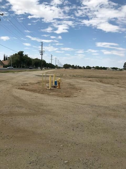 39860 30th St E, Palmdale, CA 93551