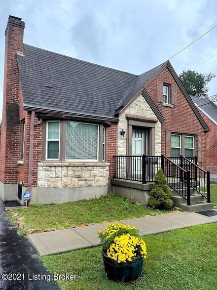 5615 Southland Blvd, Louisville, KY 40214