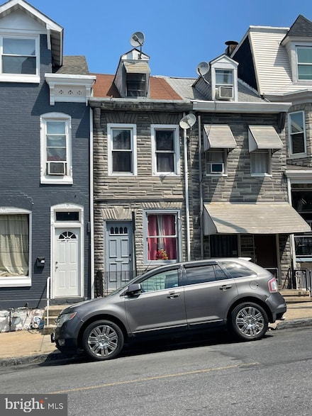 1135 Buttonwood St, Reading, PA 19604