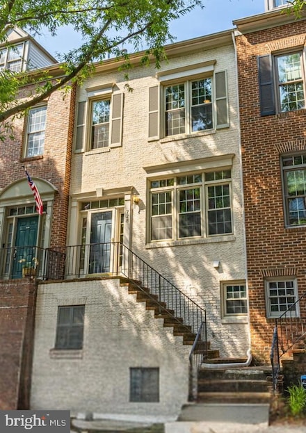 728 N Tazewell St, Arlington, VA 22203