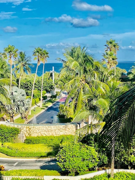 5049 N Highway A1a Unit 402, Hutchinson Island, FL 34949