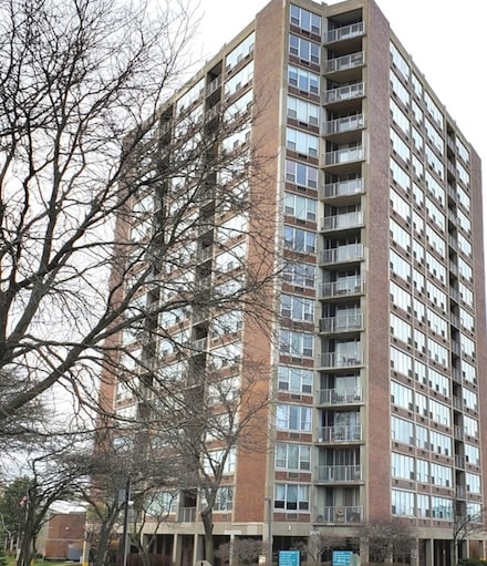 3925 Triumvera Dr Unit A1A, Glenview, IL 60025