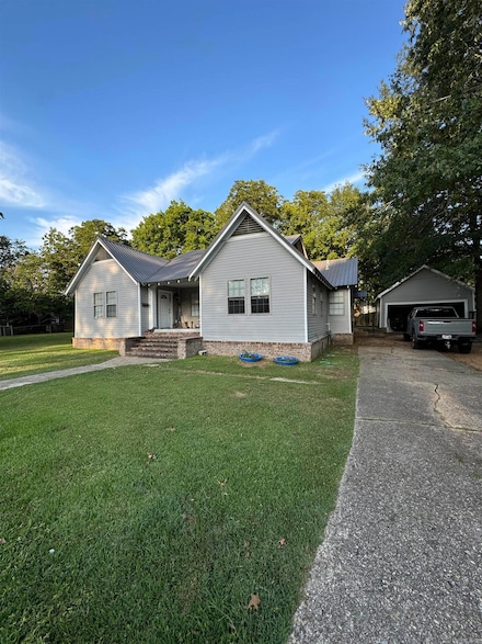 512 N Slemons St, Monticello, AR 71655