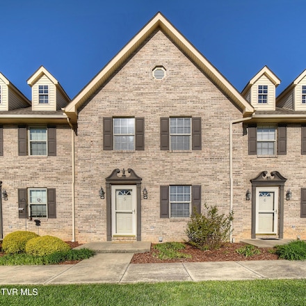 820 Liberty Bell Blvd Unit 5, Johnson City, TN 37604