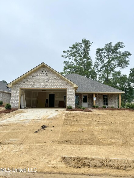 708 Granite Dr, Brandon, MS 39042