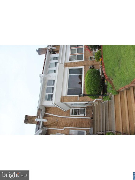 6504 N 5th St, Philadelphia, PA 19126
