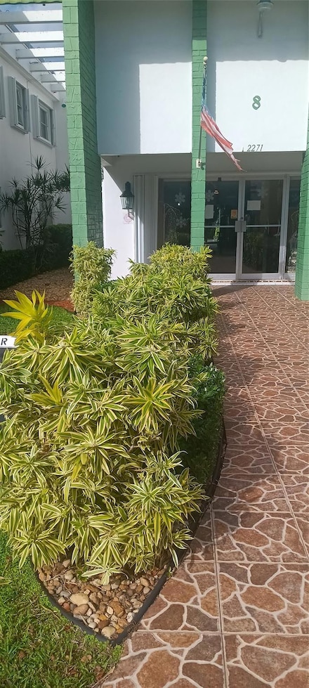 2271 NW 48th Terrace Unit 207, Lauderhill, FL 33313