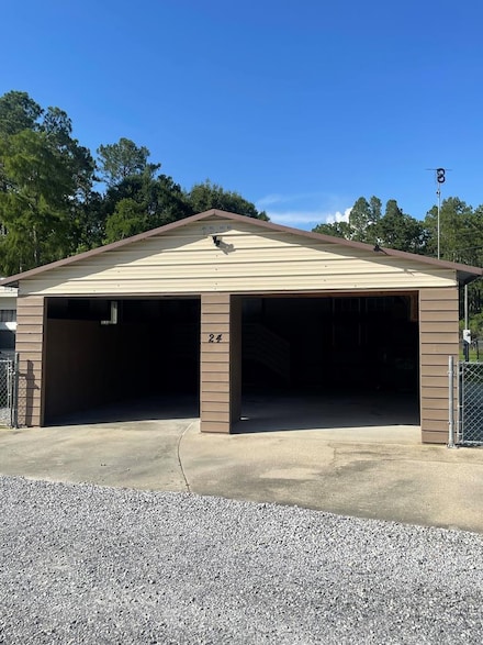 24 Easy St, Picayune, MS 39466