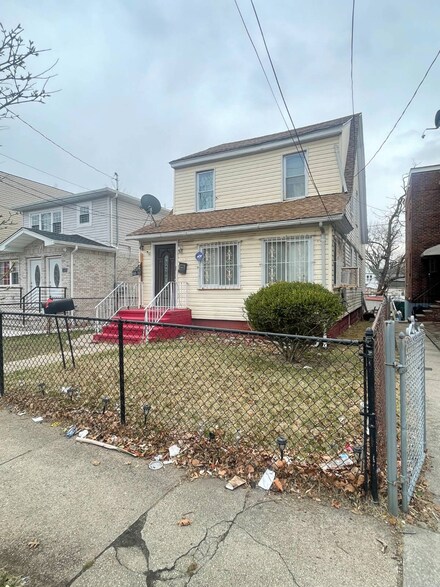 115-70 Newburg St, Jamaica, NY 11412