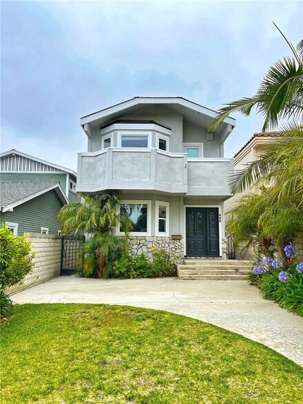 443 Eucalyptus Dr, El Segundo, CA 90245
