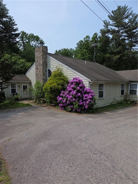 1268 Main St, Coventry, RI 02816
