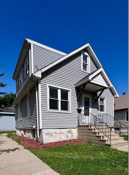 1305 Nicholson St, Joliet, IL 60435