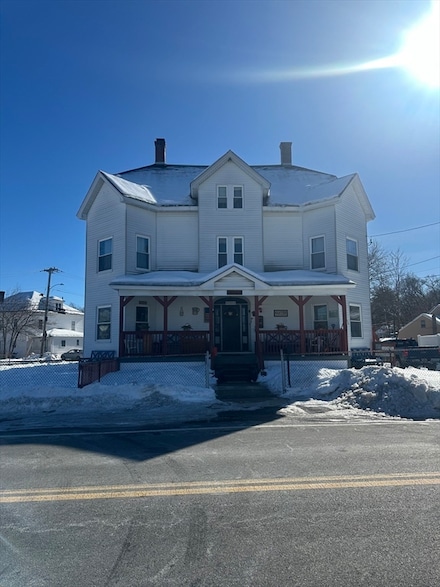 8 Elm St, Leominster, MA 01453