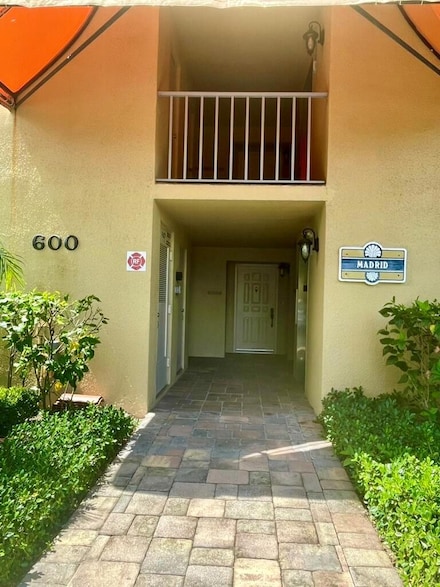 600 Uno Lago Dr Unit 201, North Palm Beach, FL 33408