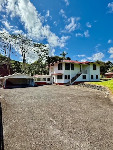 965 Kaumana Dr, Hilo, HI 96720