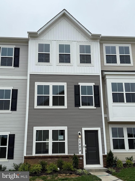 1335 Cedar Valley Rd, Ranson, WV 25438