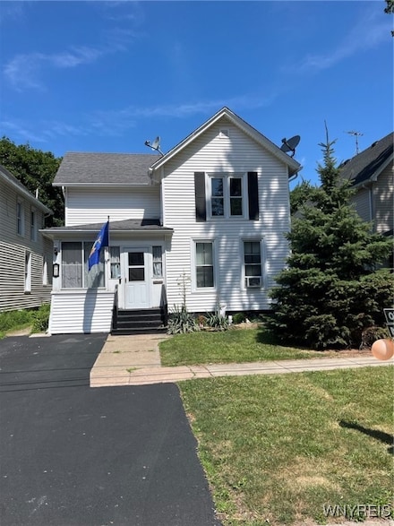 33 Irving St, Lockport, NY 14094