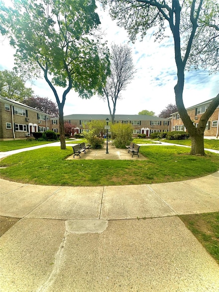 150-18 Jewel Ave Unit 55B, Flushing, NY 11367