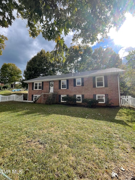 211 W Mckee St, Greeneville, TN 37743