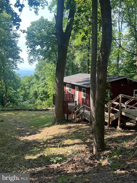 1664 High Top Rd, Linden, VA 22642