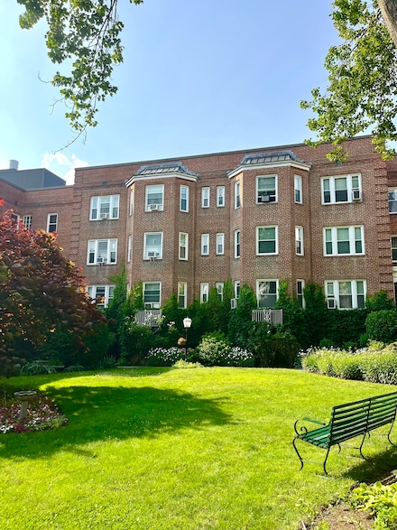 70 Strawberry Hill Ave Unit 3-3F, Stamford, CT 06902
