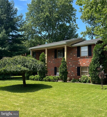 803 Westfield Ave, Spring City, PA 19475