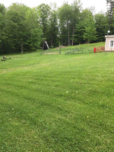 141 Dan Jarvis Rd, Springfield, VT 05156