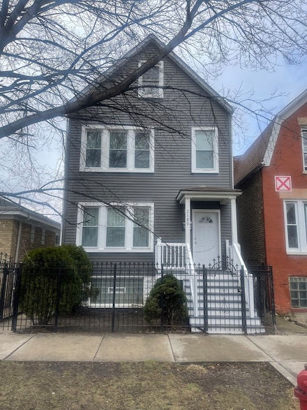 2180 N Mango Ave, Chicago, IL 60639