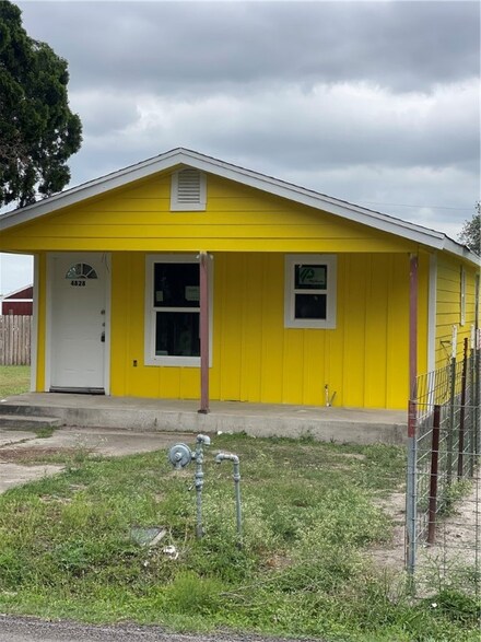 4822 Cynthia St, Corpus Christi, TX 78410