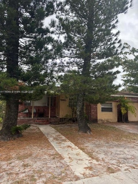 12051 NW 3rd Ave, Miami, FL 33168
