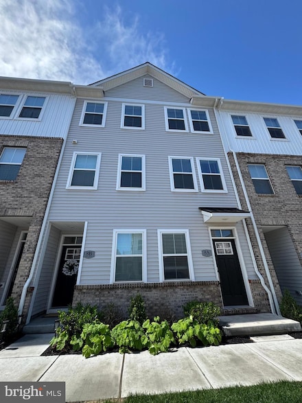8 B E Front St, Bridgeport, PA 19405