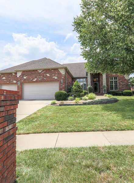 3351 S Sulgrove Ave, Springfield, MO 65804