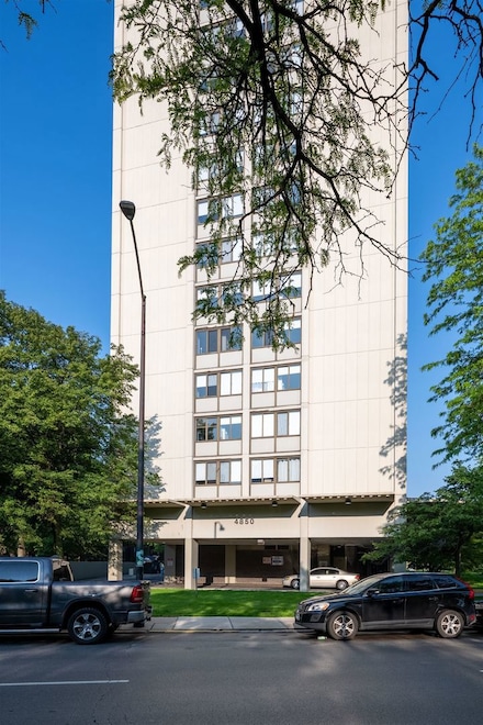 4850 S Lake Park Ave Unit 2508, Chicago, IL 60615