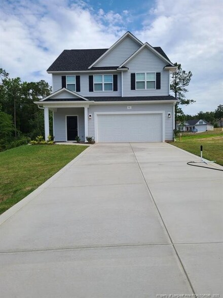 50 Basswood Ct, Spring Lake, NC 28390