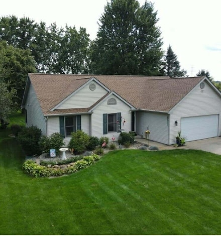 22023 Bluebird Ave, Mattawan, MI 49071