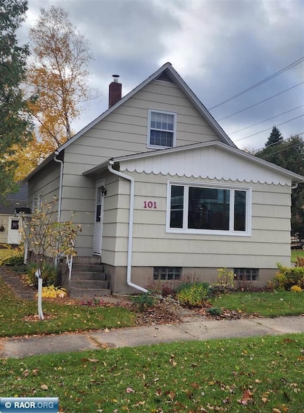 101 W Nebraska Ave E, Gilbert, MN 55741