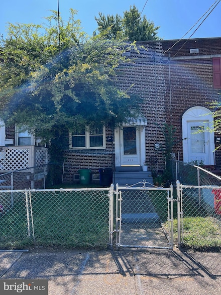 1028 Collings Rd, Camden, NJ 08104