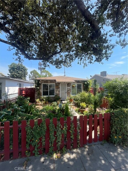 5914 Linden Ave, Long Beach, CA 90805