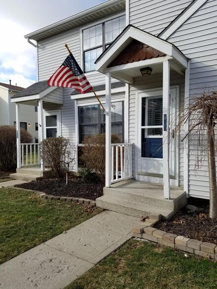 909 Upholland Ln Unit 23E, Columbus, OH 43085