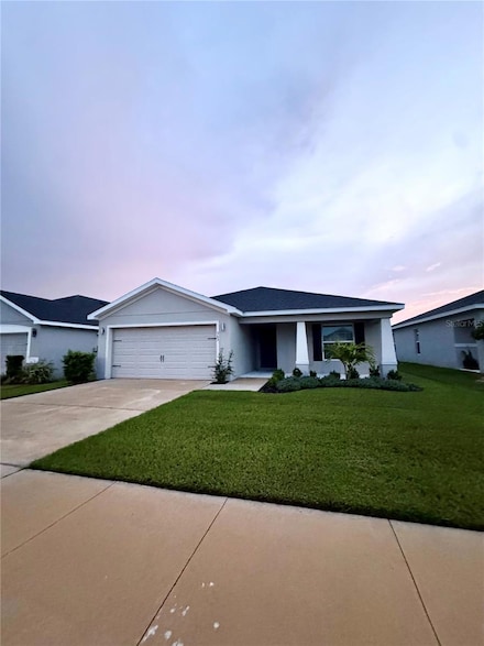 565 Vittorio Dr, Winter Haven, FL 33884