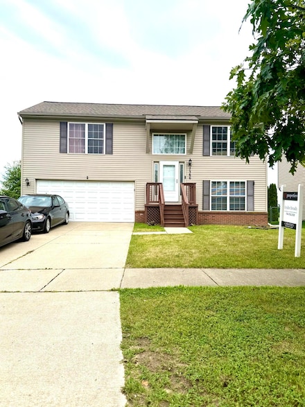 7366 Maplelawn Dr, Ypsilanti, MI 48197