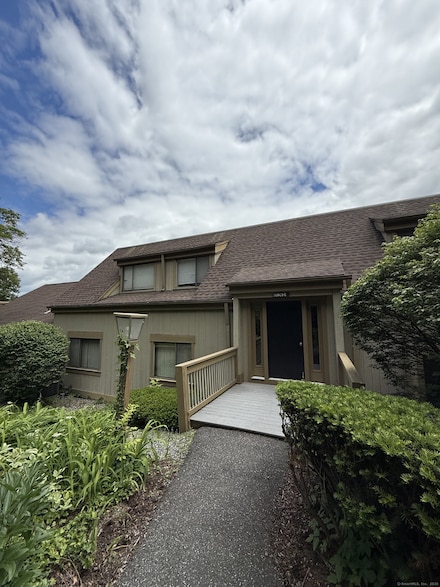 13 Heritage Village Unit E, Southbury, CT 06488