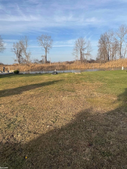 7294 Flamingo St, Clay, MI 48001